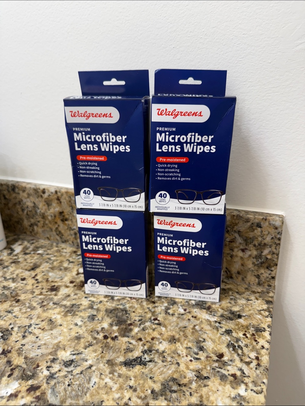 NWT Walgreens Microfiber Lens Wipes - 40 lens wipes